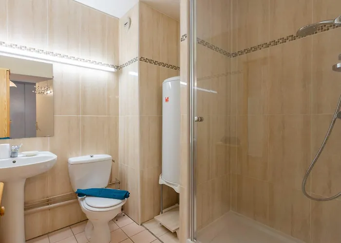 Charming With Parking Near Place Morny Apartment