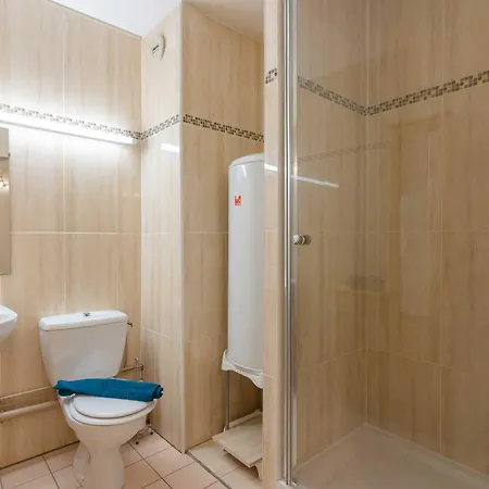 Charming With Parking Near Place Morny Apartment