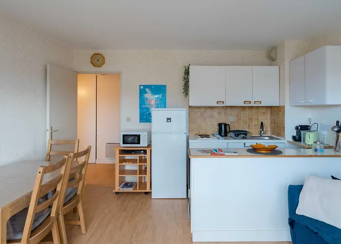 Charming With Parking Near Place Morny *